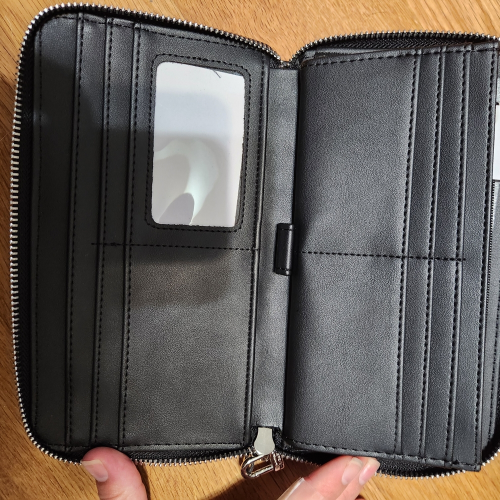 Steve Madden Black Wristlet Wallet - Picture 7 of 7